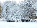 Winterlandschaft Badeborn Schnee Bänke